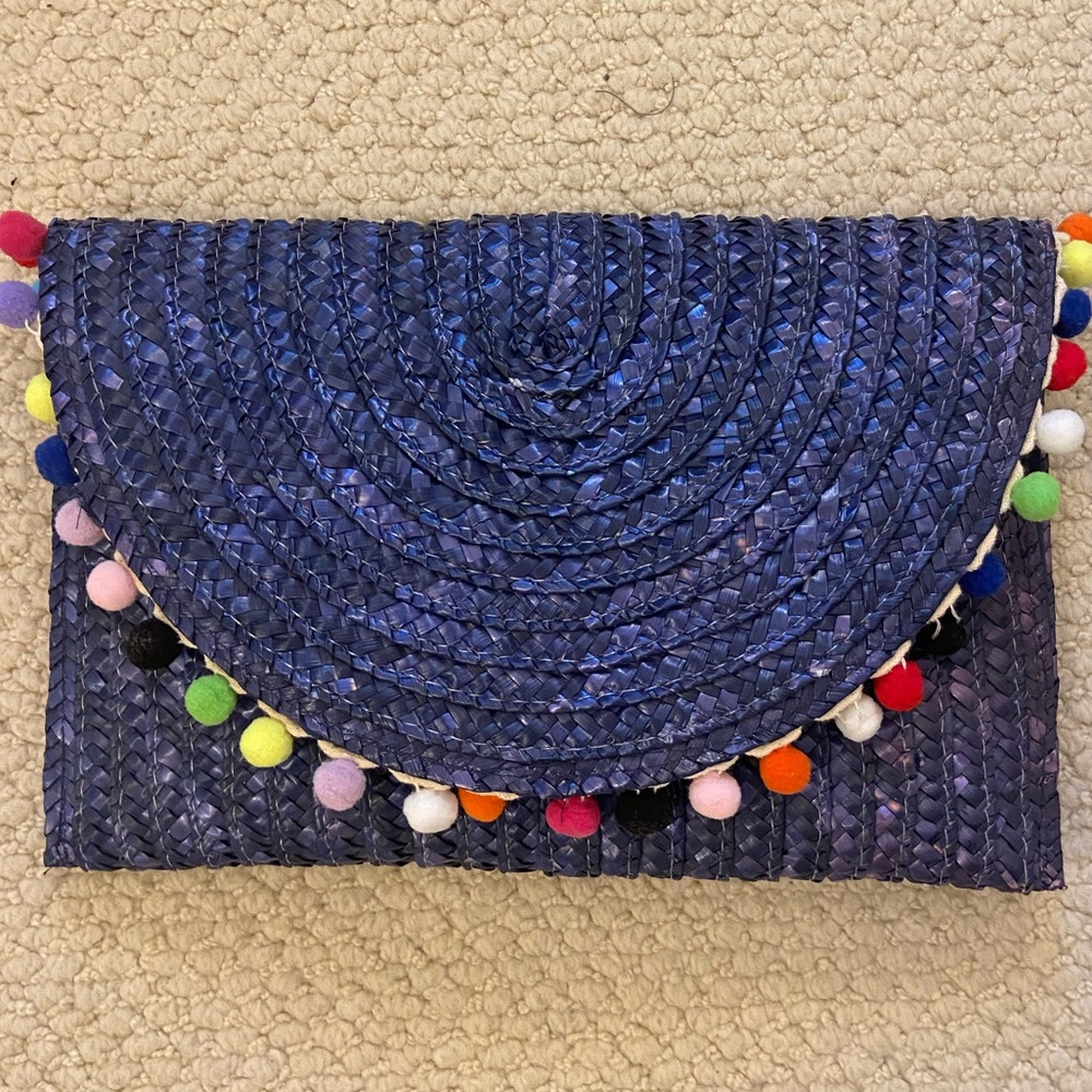 Shiraleah Straw Pom-Pom Clutch